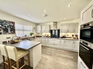 Photo 12- click for photo gallery